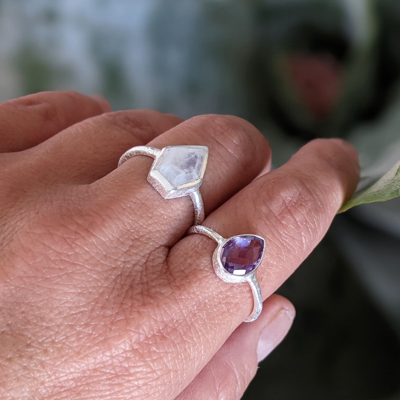 Natural Amethyst Silver Ring February Birthstone Gift Mother/'s Day Handmade Silver Ring-925 Sterling Silver Teardrop Ring Women/'s rings