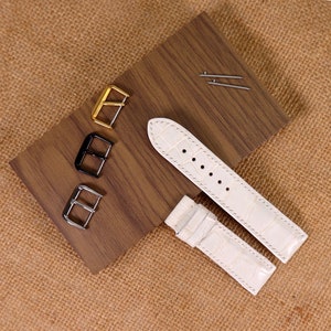 22mm Width White  Genuine Leather Watch Band Strap Alligator Replacement Watch Strap Band Quick Release Pins Included Easy
