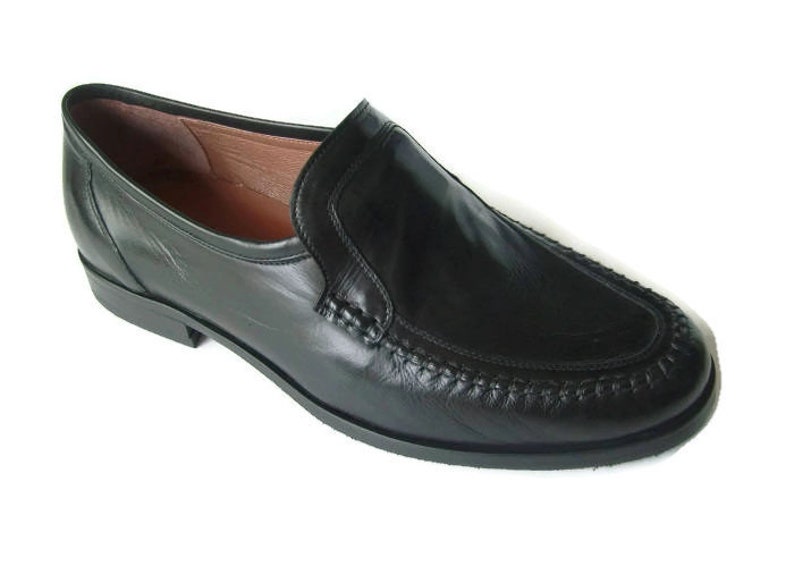 Men/'s handmade shoes in genuine leather