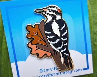 Hairy Woodpecker & Oak Enamel Pin bird songbird