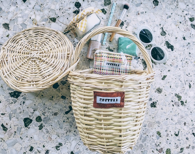 plain basket bag with lid