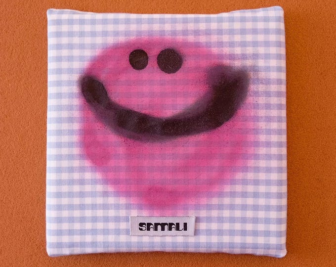smiley - pink