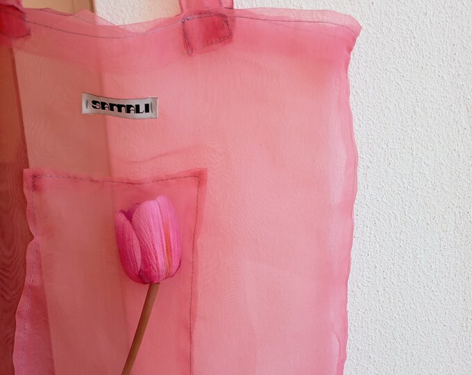 tulip on pink organza bag