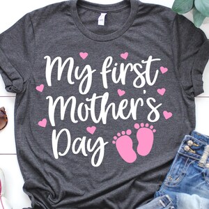 Mi primer día de la madre Svg, mami y yo Svg, bebé niño Svg, recién nacido 1st Madres Día Svg, Cuerpo de niño pequeño Svg Cortar archivo para Cricut, Png, Dxf