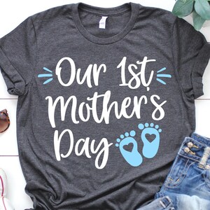Nuestro primer día de la madre Svg, mami y yo Svg, 1st Mothers Day Svg, regalo del día de las madres, es un niño Svg archivos de corte para Cricut, Png, Dxf