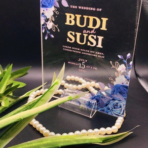 Custom acrylic invitation cards, wedding invites, custom design UV Printing, custom laser cutting services, clear acrylic gold printing idea