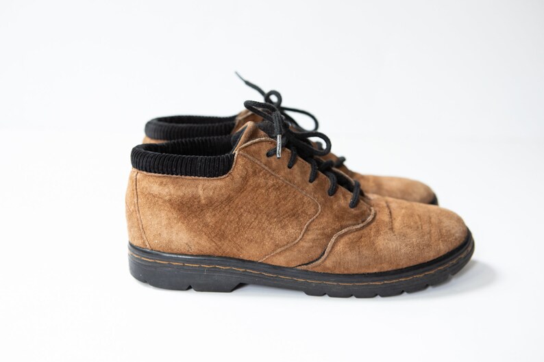 Vintage LA Gear Light Brown Ankle Boots 90/'s Suede Lace Shoes Women/'s Size 6.5