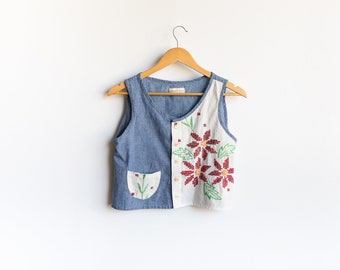 Women's Embroidered Tank Top // Small Button Up Tank