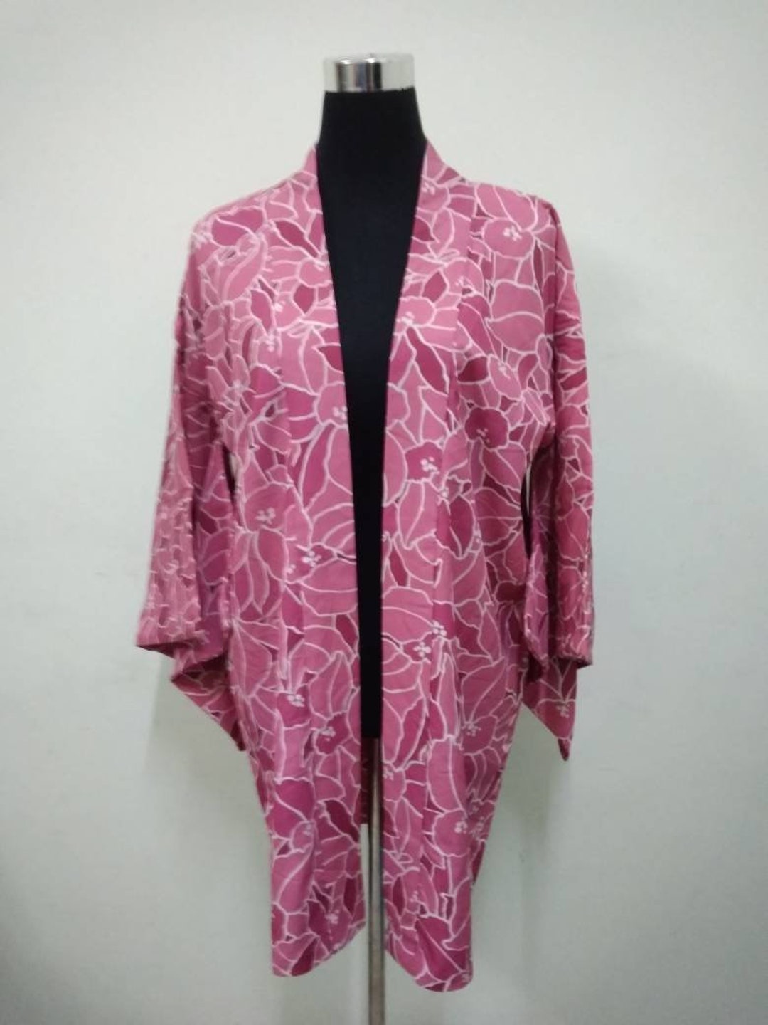 Japanese Haori Kimono Pink Floral Kimono Jacket /kimono Etsy