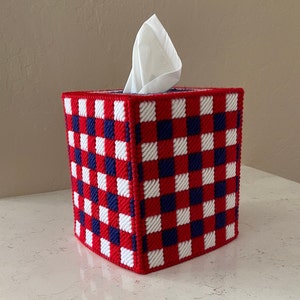 Red, White, and Blue check tissue box cover / Memorial Day / July 4th / Summer decor