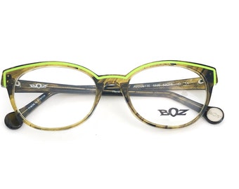 Créateur BOZ by JF REY - Petite Monture optique Cat eye pour Femme - Lunettes de vue vintage kaki et vert fluo, Fabriqué à la main en France