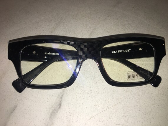 checkered glasses frames