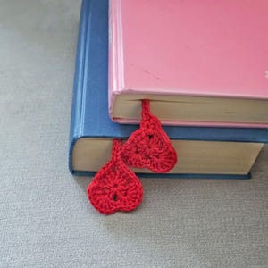 Crochet Heart BookMark Pattern | Valentine&#39;s Day Bookmark Gift Idea