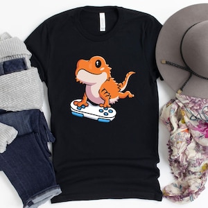 Gamer Bearded Dragon T-Shirt / Reptile Gift / Gamer Bearded Dragon / Reptile Lover / Bearded Dragon Gift / Bearded Dragon Owner / Boys