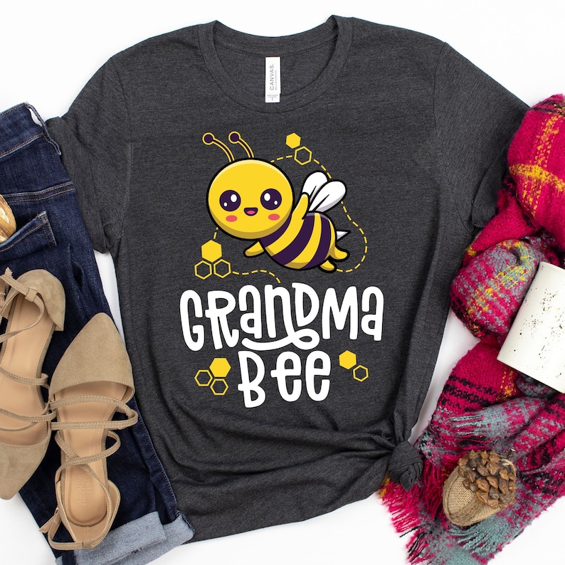 Grandma Bee T-Shirt / Honey Bee Shirt / Grandma Bee / Bee Shirt / Bee Lover Gift / First Bee Day / Kawaii Bee / Gift For Beekeeper / Bee image 2