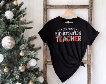 Very Merry Kindergarten Teacher Shirt / Kindergarten Teacher / Kindergarten Crew / Kindergarten Team / Matching Teacher / Xmas Gift Shirt