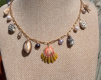 Hawaii Sunrise Shell Pearl Necklace: Waterproof PVD Gold