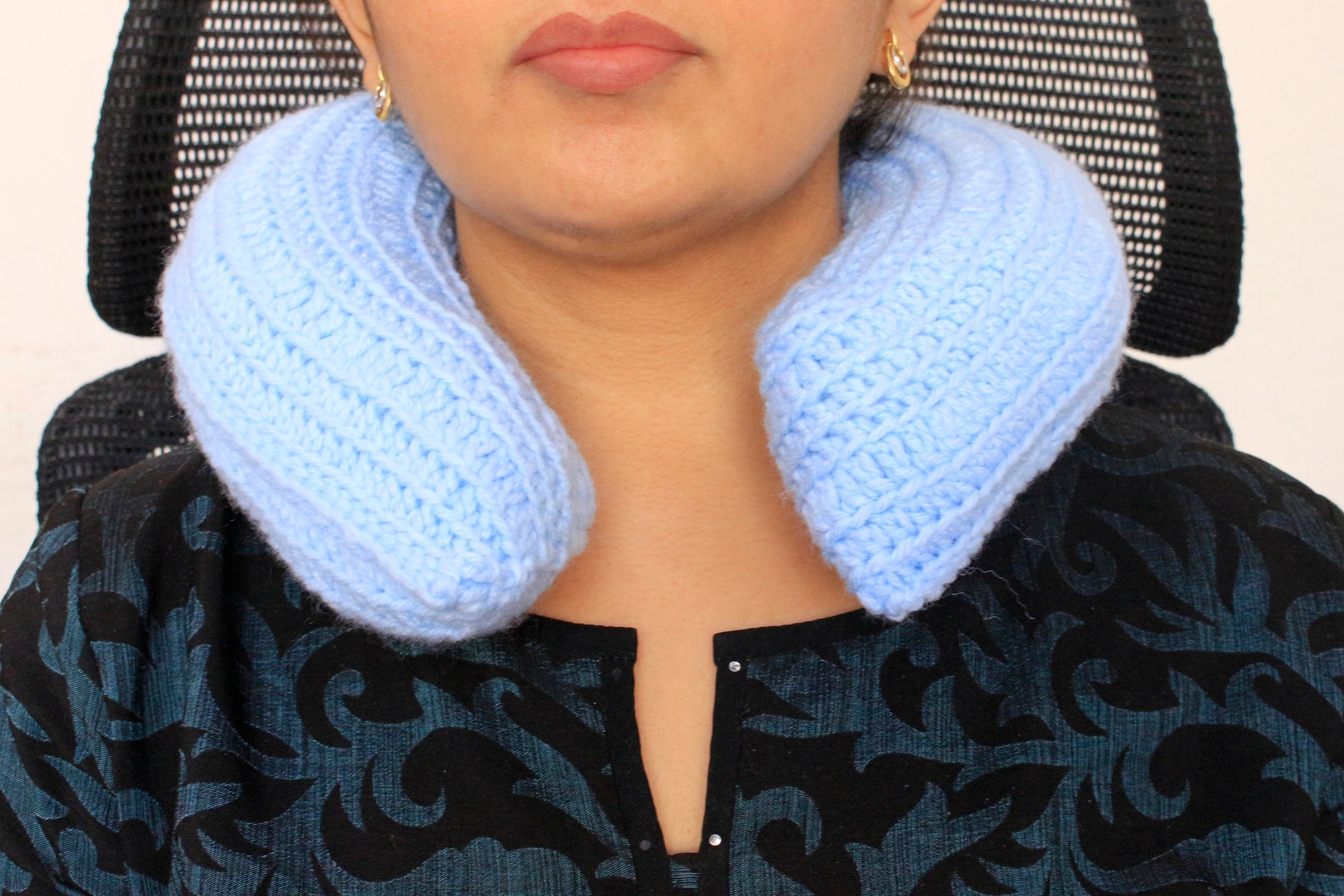 No Sew Crochet Travel Pillow PDF Pattern Neck Pillow Travel Neck Pillow