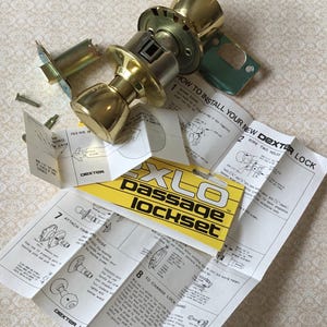 Vintage Passage Door Knob set 1970’s tulip door knob set interior passage MCM door knob Dexter Dexlo New Old Stock made in Korea