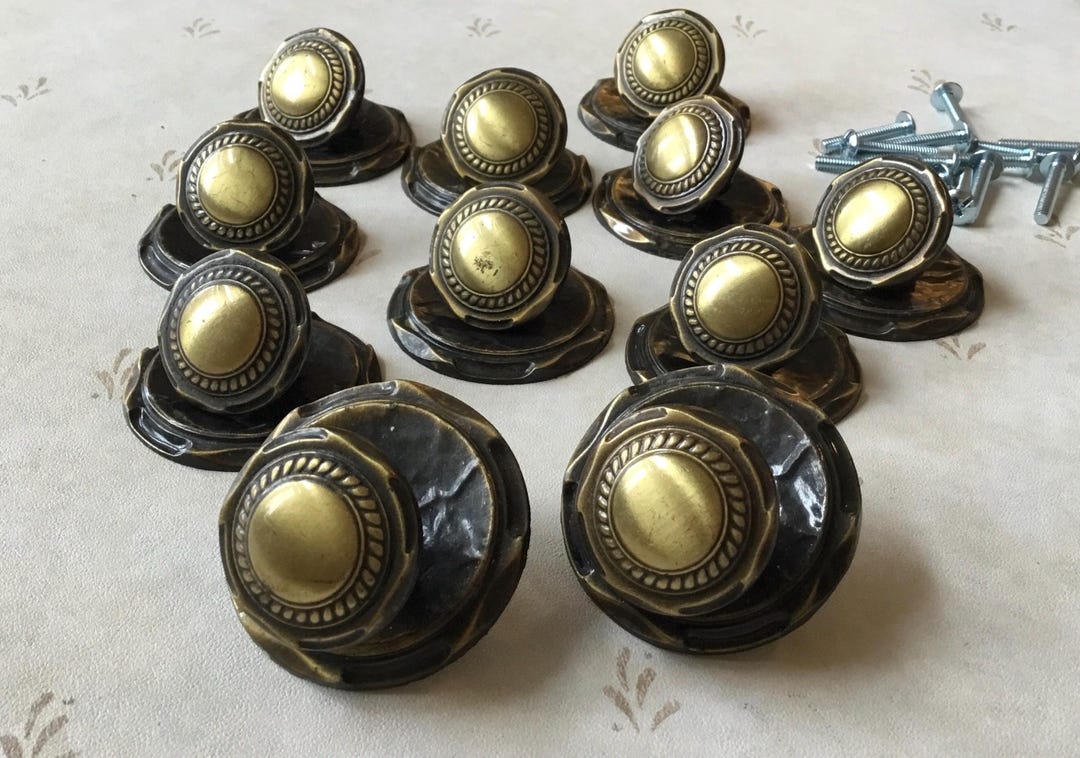 1970s Kitchen Knobs