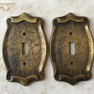 Vintage messing tuimelplaten voor enkele lichtschakelaar, paar MCM-lichtschakelaarplaatafdekplaten uit de jaren 60, Taiwan ATRON