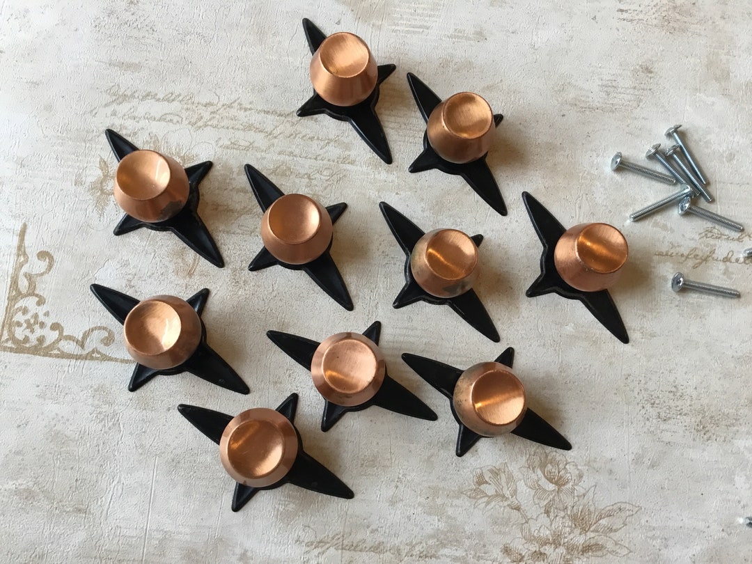 Atomic Starburst Knobs Set of 10 Salvaged/distressed Vintage 1950s Starburst Knobs With Matching