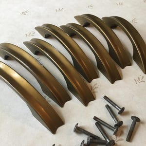 Art Deco Cabinet Pulls Set of 7 Vintage 1940s Art Deco 5 3/8” Cabinet Pulls with 4 1/4” Centre Mounting Holes Art Deco Drawer Handles