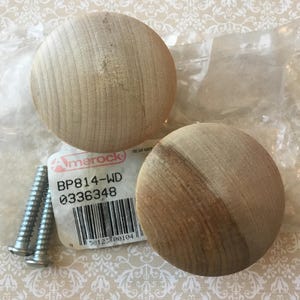 MCM Holz Knäufe Paar Vintage Mid Century Modern 2 ”Holz Knäufe New Old Stock von Amerock