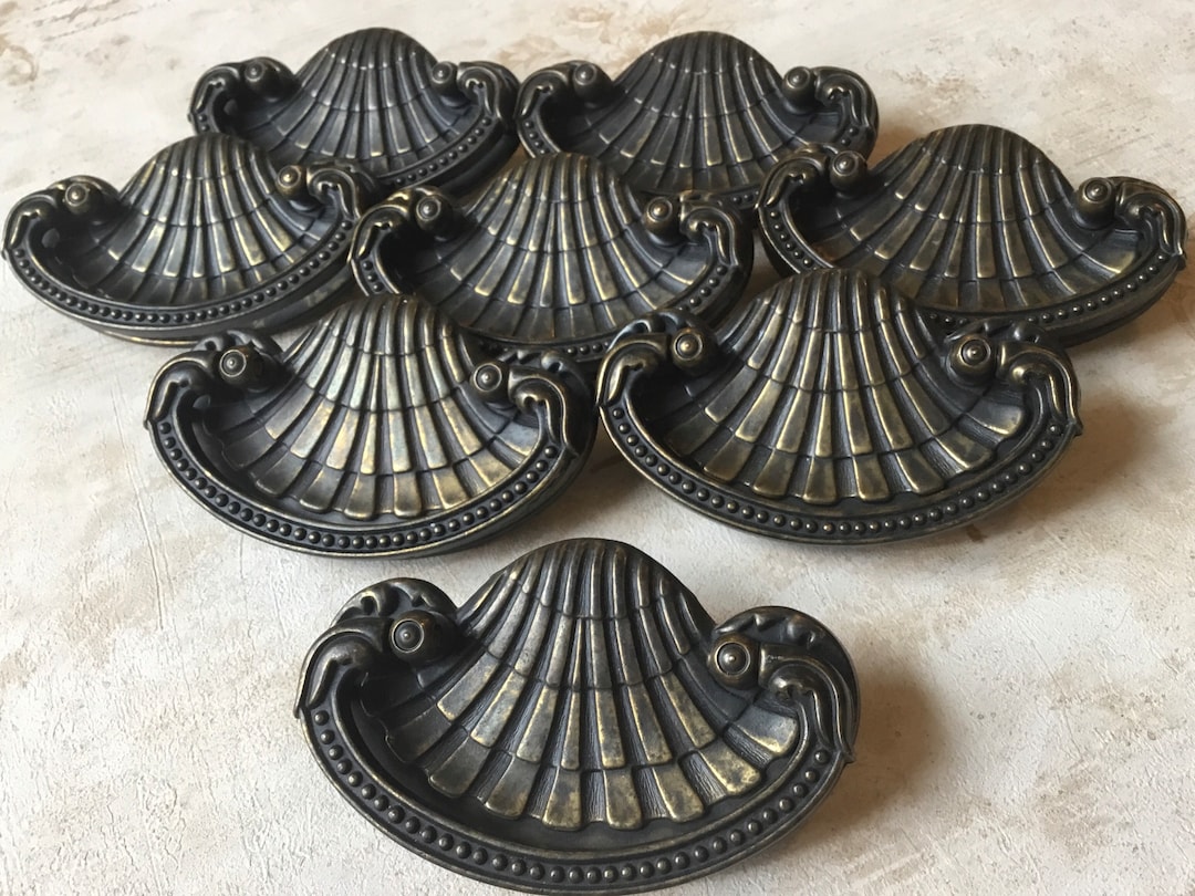 Vintage Clamshell Drawer Pulls, KBC Drawer Pulls, Set of 8 Keeler Brass