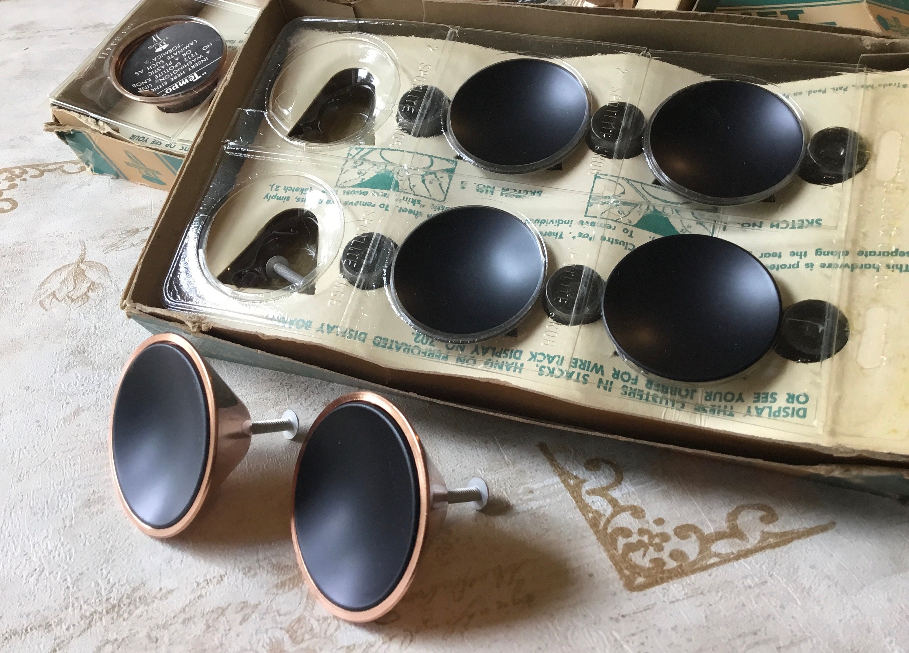 Spotlight Knobs Vintage Set of 12 NOS Dull Black 2