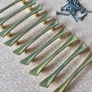 Conjunto de 9 puxadores de gaveta turquesa estilo meados do século (MCM), puxadores vintage para cômoda, puxadores para aparador estilo meados do século (MCM) com espaçamento de 7,6 cm (3") entre os furos, puxadores para armário estilo meados do século (MCM).