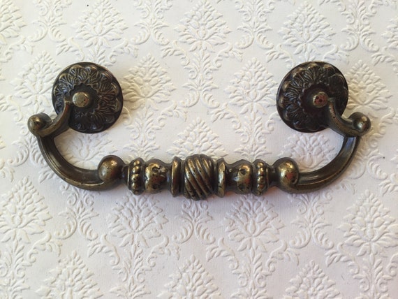 7 Vintage Drawer Handles Chest Handles Drawer Pulls Etsy