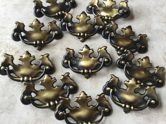 香港　乾隆年製　ビンテージ　蝶　アンティーク　中華 香港 乾隆年製 ビンテージ 蝶 アンティーク 中華 香港 乾隆年製