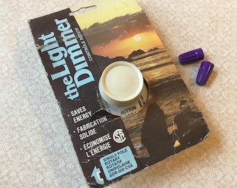 Interruptor regulador de intensidad vintage de los años 70, regulador rotativo de 2 niveles, nuevo, sin usar, en su embalaje original, interruptor regulador rotativo unipolar, fabricado en EE. UU. en Telford, Pensilvania.