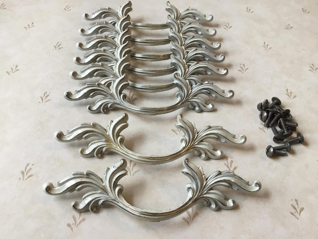 French Provincial Drawer Pullsnull