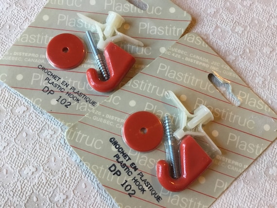 Red Hooks Vintage Cherry Red par de ganchos de plastico montados en la pared perchas en paquetes originales Plasritruc Etsy Mexico