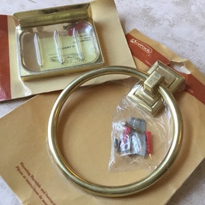 Vintage Amerock NOS Accent II Pierścień na Ręcznik z pasującą Mydelniczką