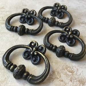Vintage Floral Ring Pulls set of 4 Single Mount Fixed Bail Cabinet Handles Vintage Floral Drawer Pulls MCM ring pulls
