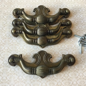 Vintage Chippendale Drawer Pulls Set of 4 Vintage Bail Pulls 4 1/4” Centres Vintage Chippendale 2222 Taiwian Drawer Handles