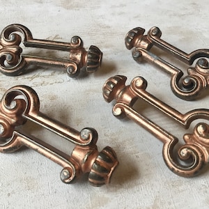 Vintage skåphandtag MCM satinkopparpläterade lådhandtag set med 4 Vintage MCM lådhandtag med 2 1/2” mittfästen