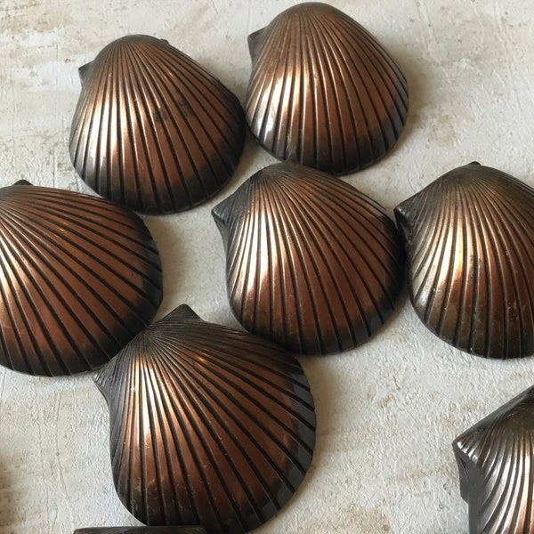 Vintage Shell Drawer Pulls, set of 12 copper plated Vintage single mount bin style cabinet Pulls, clam shell shaped cupboard pulls