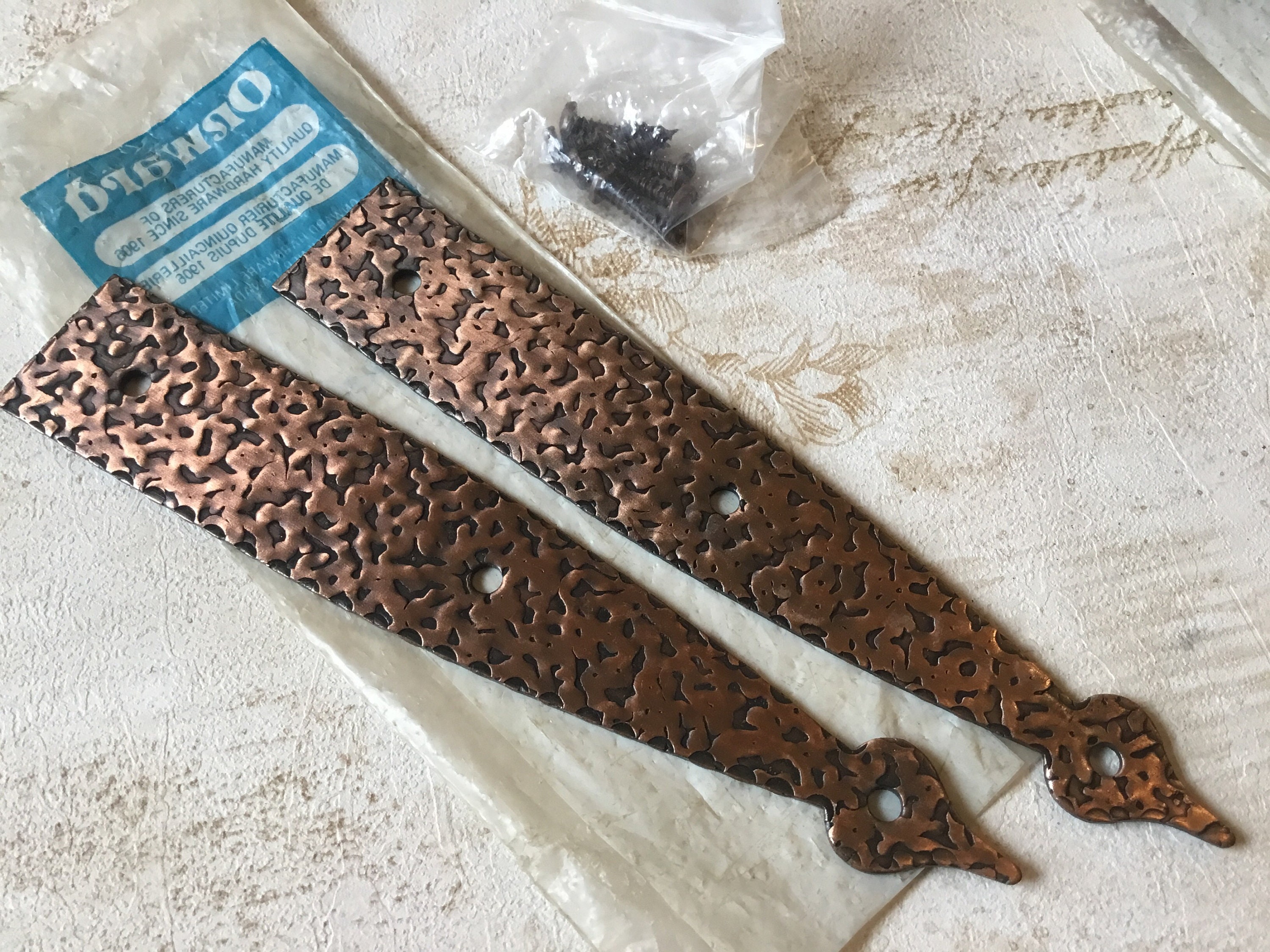 Pair (2) Vintage Salvaged 5 3/4” Copper Plated Hammered NOS Strap Hinges  Colonial Spade Decorative Hinges with original Mounting Screws