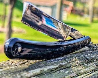 L.H. Smith W.W. Co. Straight Razor. Made in Germany. 5/8" blade. Black  scales. Shave ready