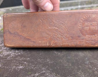 WOW rare IXL razor case. E Plurbis unum geo wostenholm