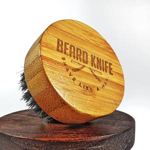 Hand carved  Bamboo Round Wood Brush Badger Hair Shaving Brush with storage tin Beard gift manlySelf Care