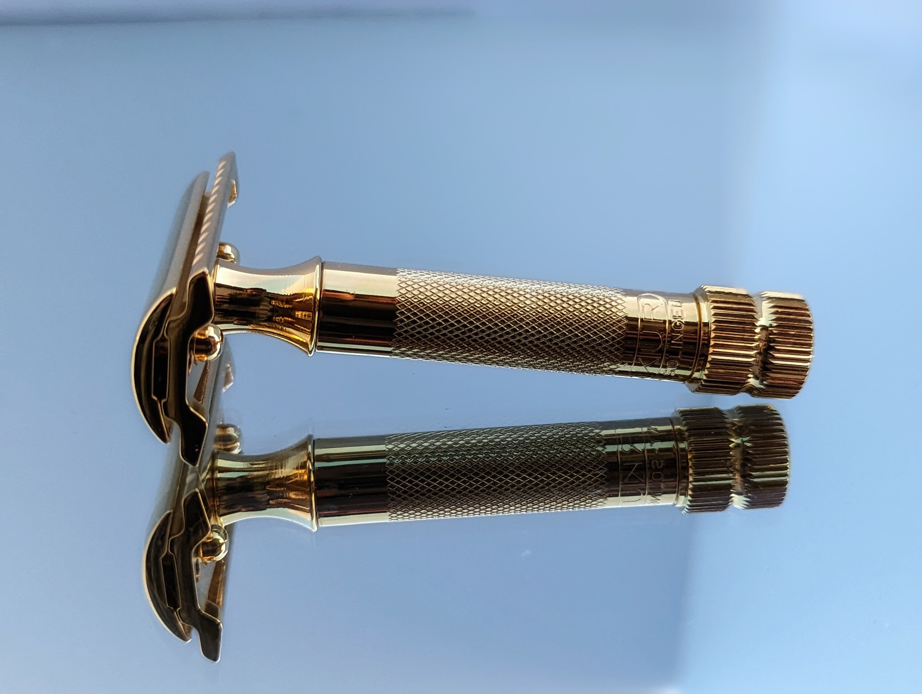 Merkur Double Edge Safety Razor, Straight Cut, extra thick gold plated