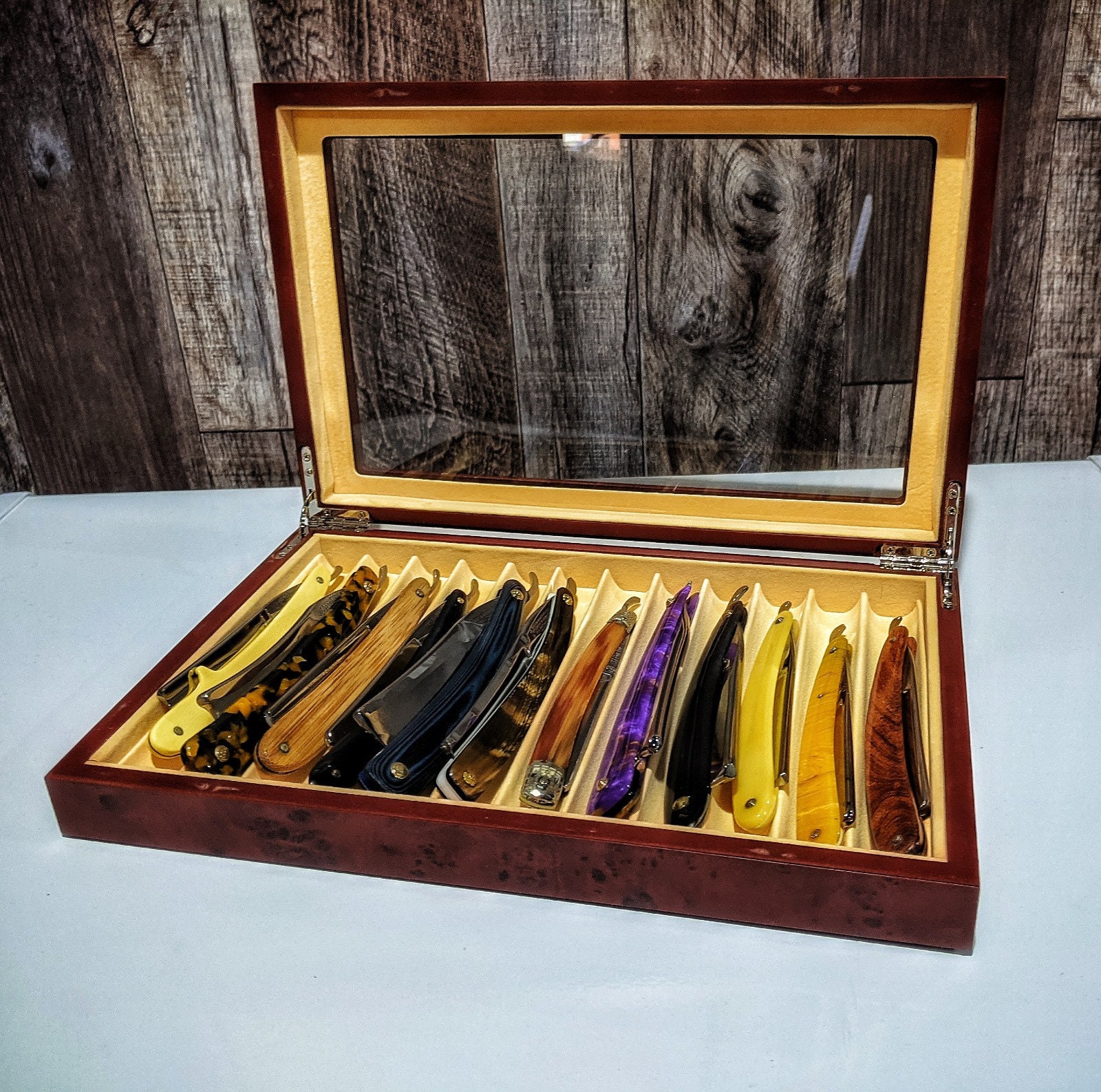 12 slot Straight Razor display. Glass, wood. metal holds all sizes