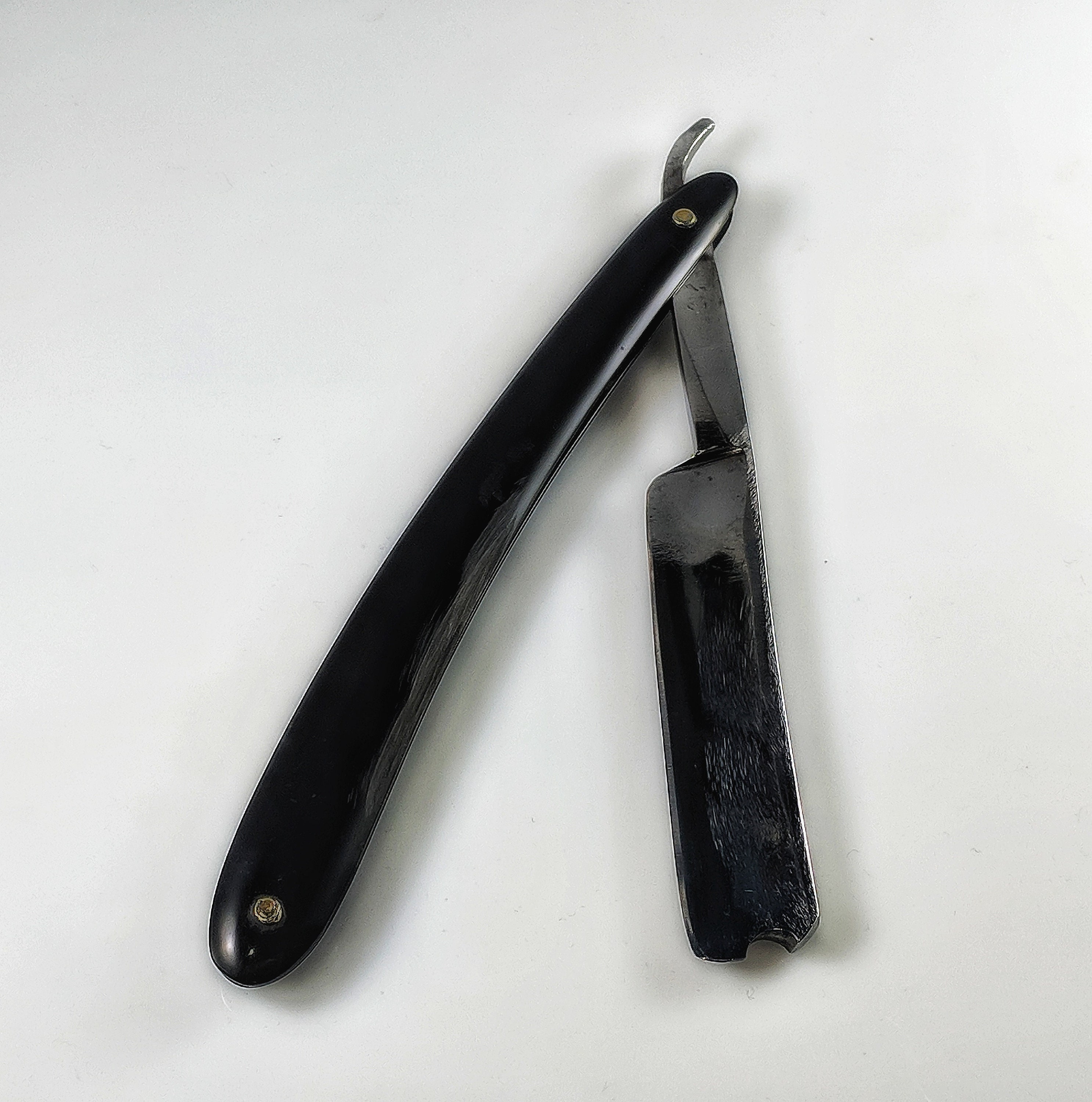 Vintage Wade and Butcher Straight Razor SHEFFIELD England BARBER NOTCH