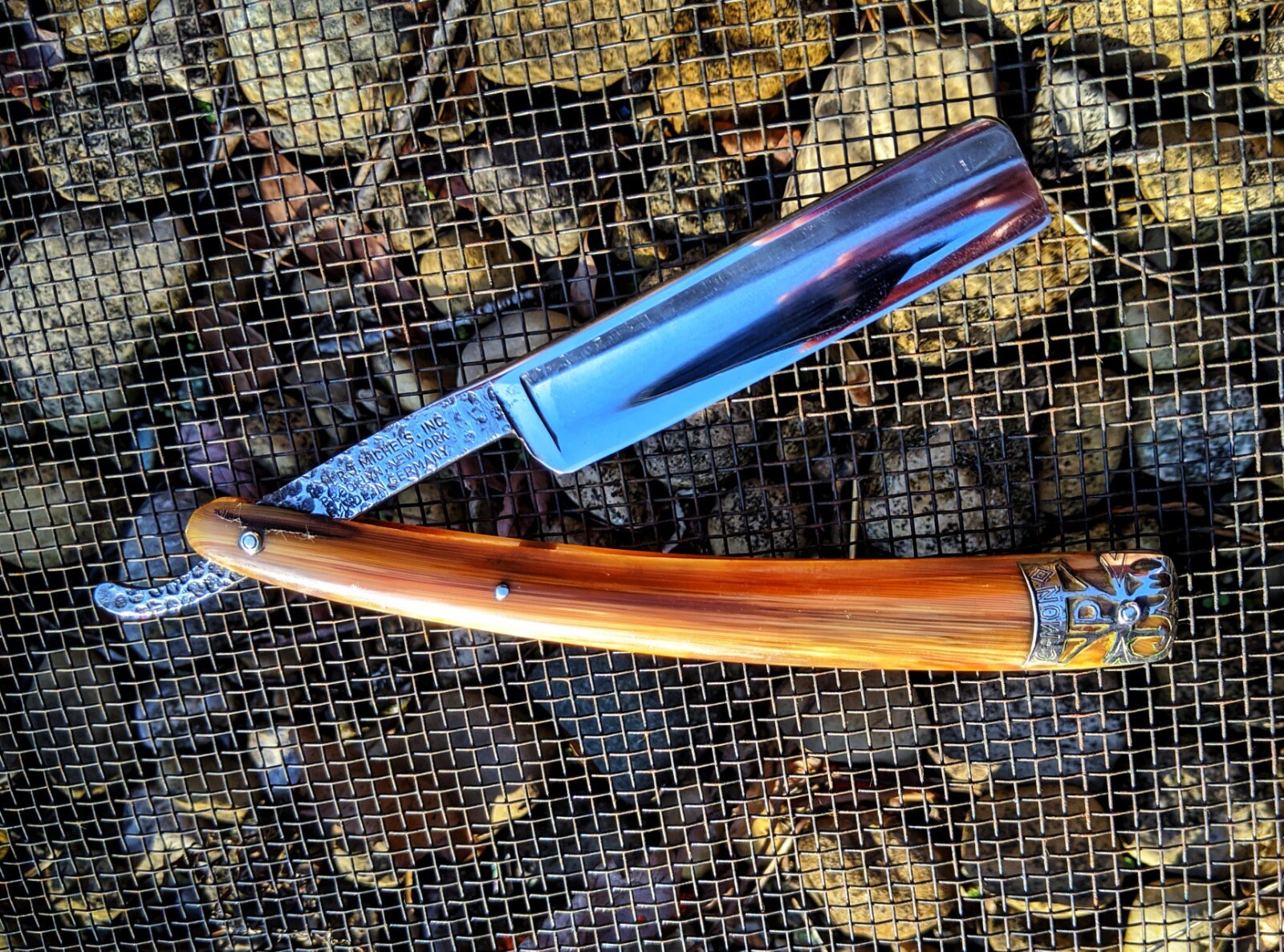 Peter Michels Brooklyn 11/16 CMON Hollow Ground H F Straight Razor