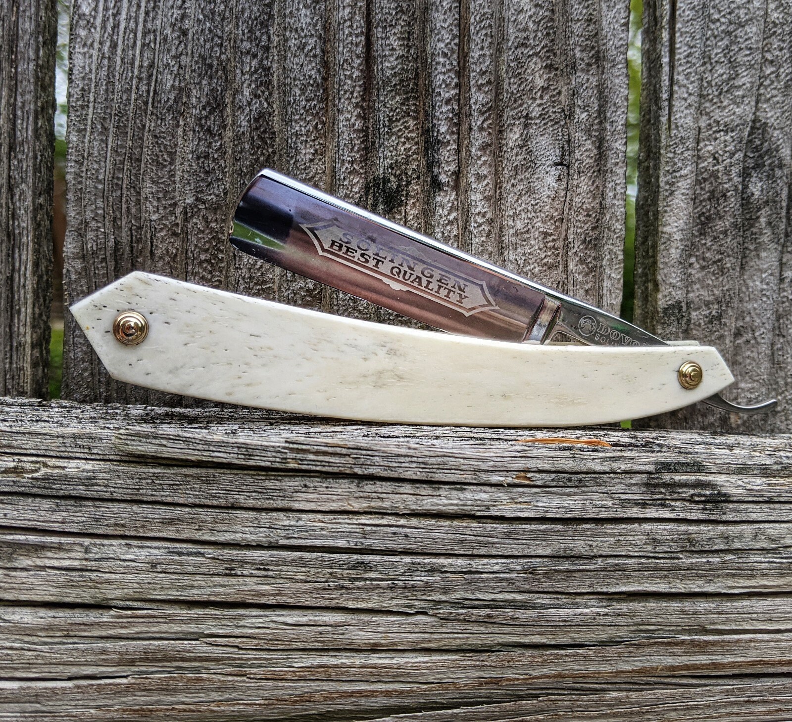 Dovo Custom Straight Razor Bone Scales brass 5/8